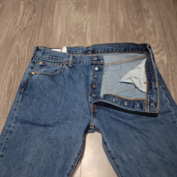 Vintage Levi's 501 - Picture 2 of 4